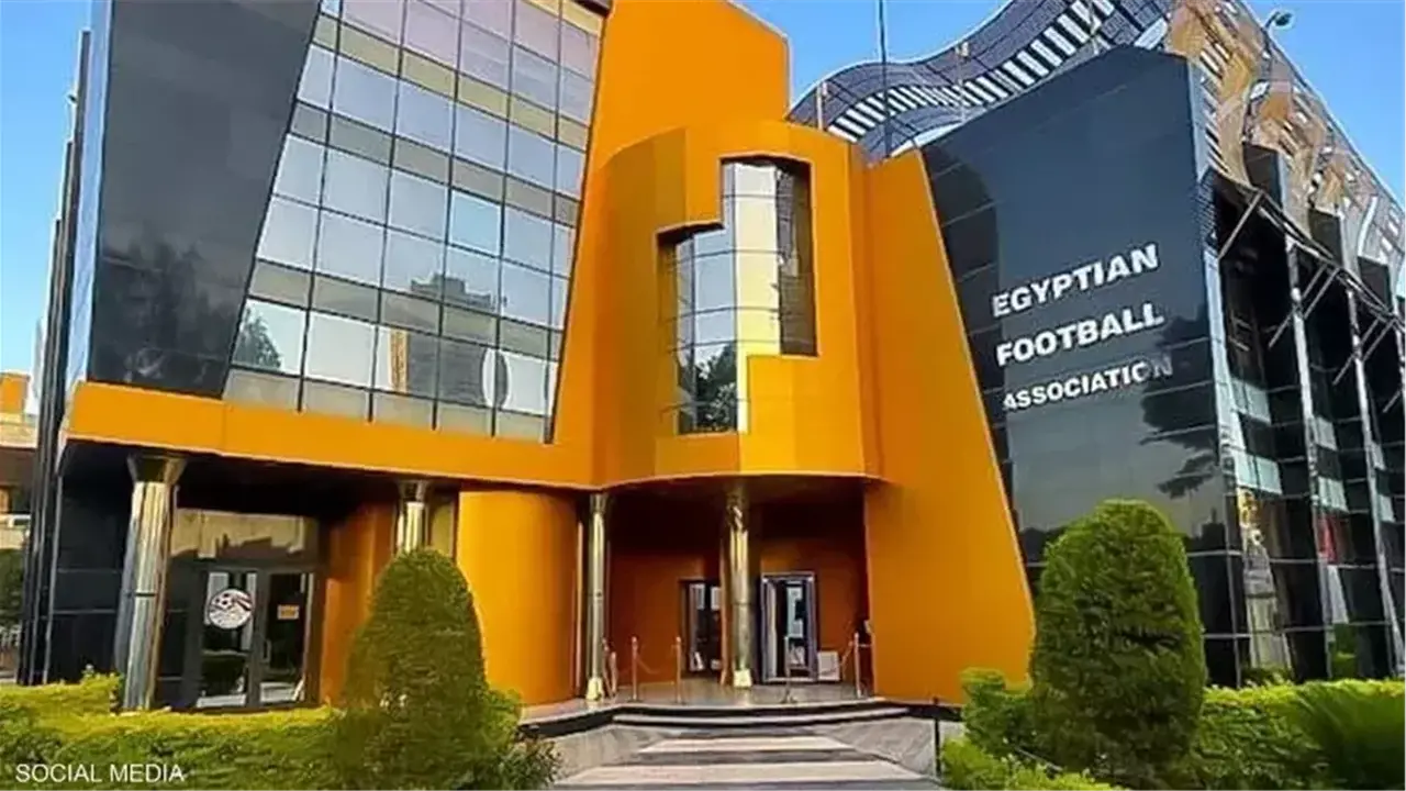 قبل انطلاق الصافرة.. تحديد موعد وملعب مباراة الزمالك وسيراميكا كليوباترا في كأس مصر